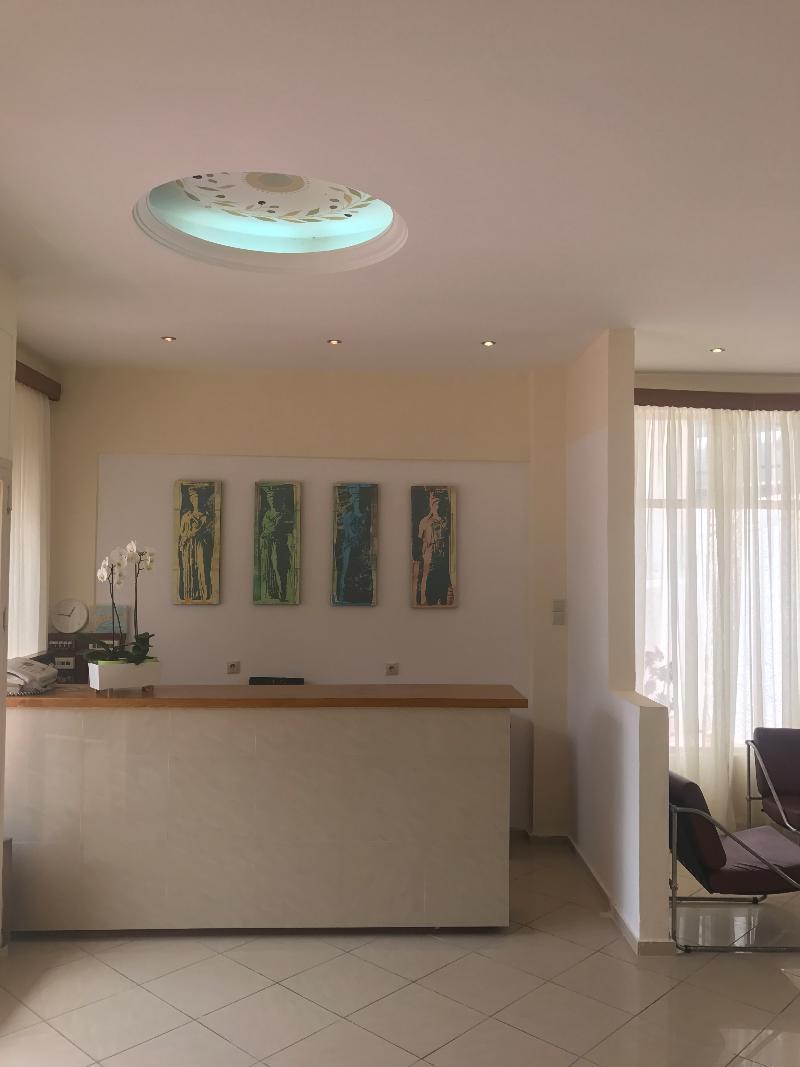 Hotel Karyatides Agia Marina  Luaran gambar